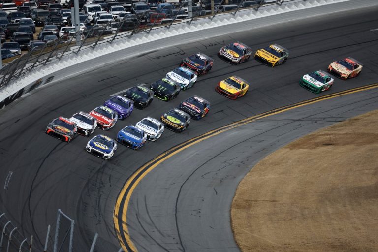 NASCAR em Phoenix: Onde Assistir à Freeway Insurance 500